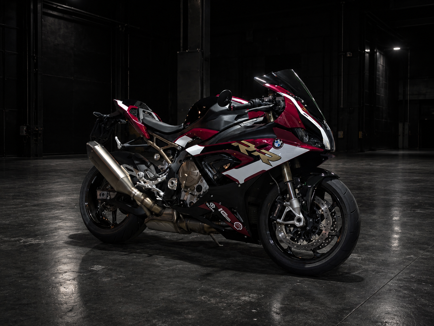 BMW S1000RR M-Paket 2022 in rot-weiss-schwarz